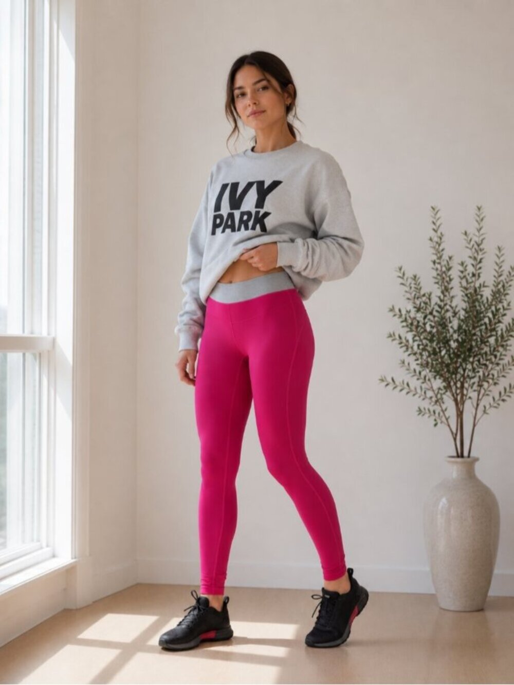 IVY PARK Bold Pink High Rise Logo Leggings Activewear NWT M 0392